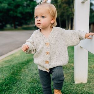 Mebie Baby Heather Grey Chunky Knit Cardigan 6–12 M NWT Wood-Button Sweater